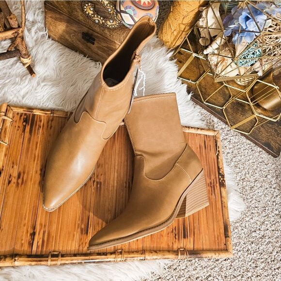 Universal Thread Aubree Ankle Boots With Memory Form Insole. - Picture 8 of 13